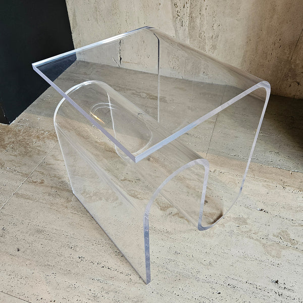 MESA TRANSPARENTE CHICA