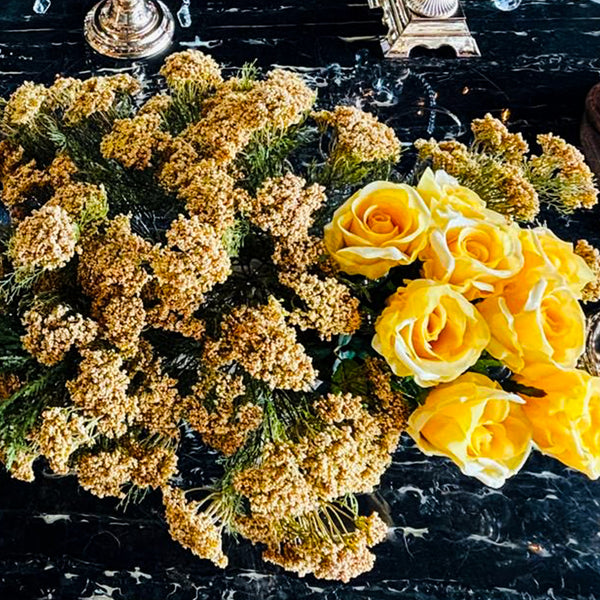 ARREGLO CALIDO DE FLORES AMARILLAS