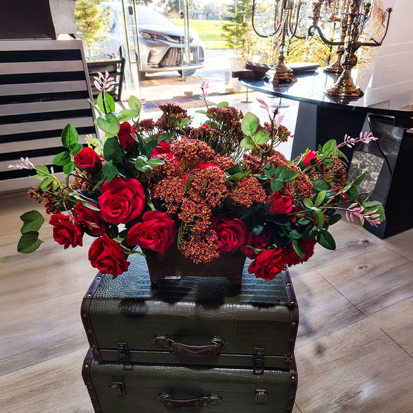 ARREGLO GRANDE DE FLORES ROJAS