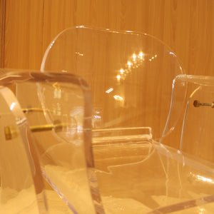 SILLÓN DE ACRILICO