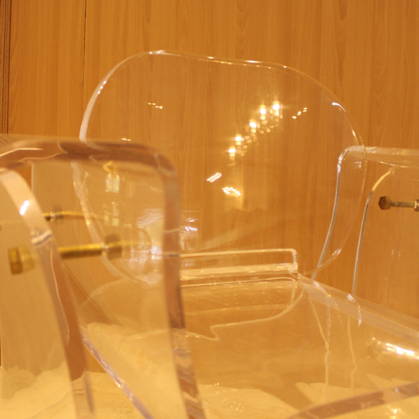 SILLÓN DE ACRILICO