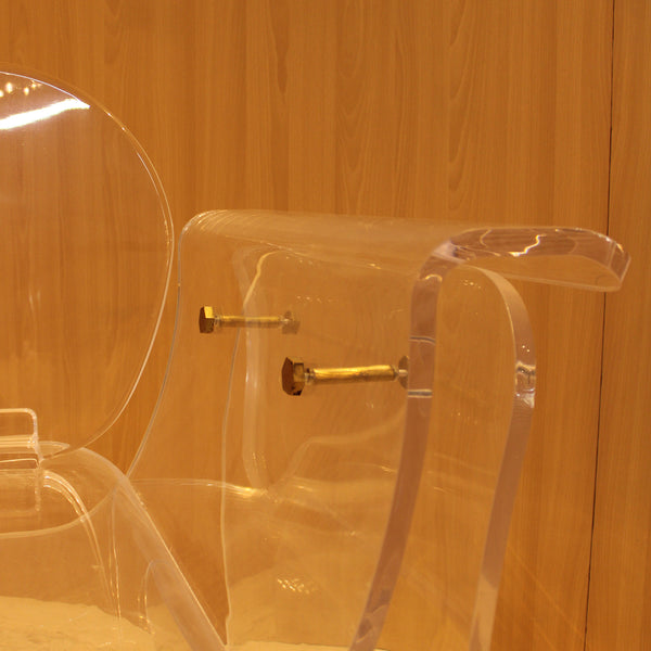 SILLÓN DE ACRILICO